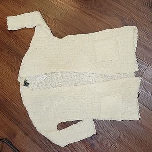 SABRINA LAUREN S cream colored soft cardigan sweater NWT